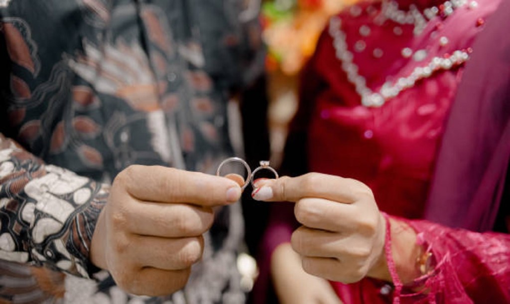 Orang Tua Perlu Mengenal Lebih Jauh Calon&nbsp;Menantunya